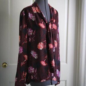 NWT Hallogen top Blouse burgundy floral